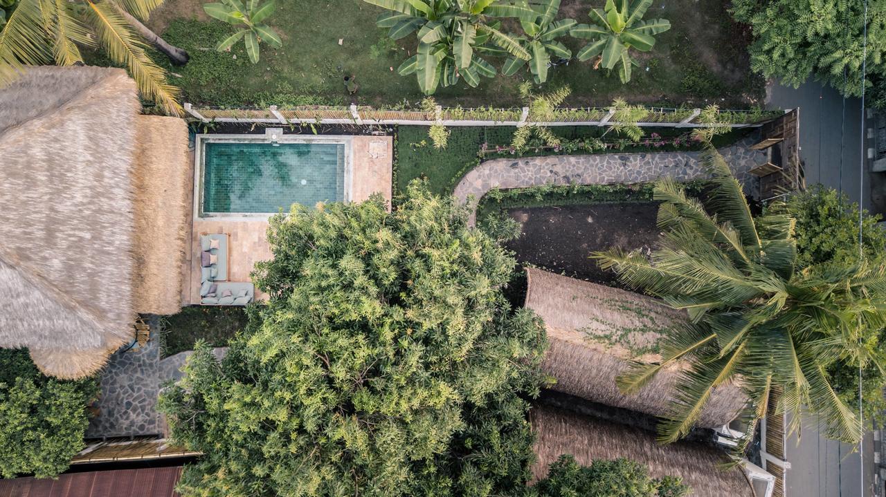 Flowers & Fire Yoga Garden Gili Islands Exterior photo