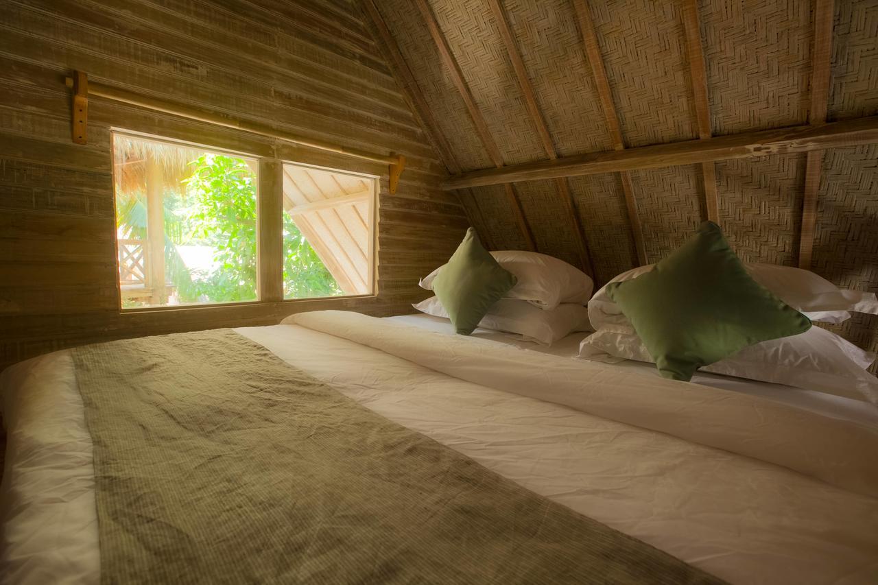Flowers & Fire Yoga Garden Gili Islands Exterior photo