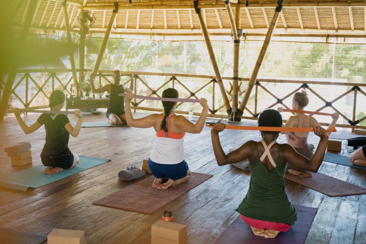 Flowers & Fire Yoga Garden Gili Islands Exterior photo